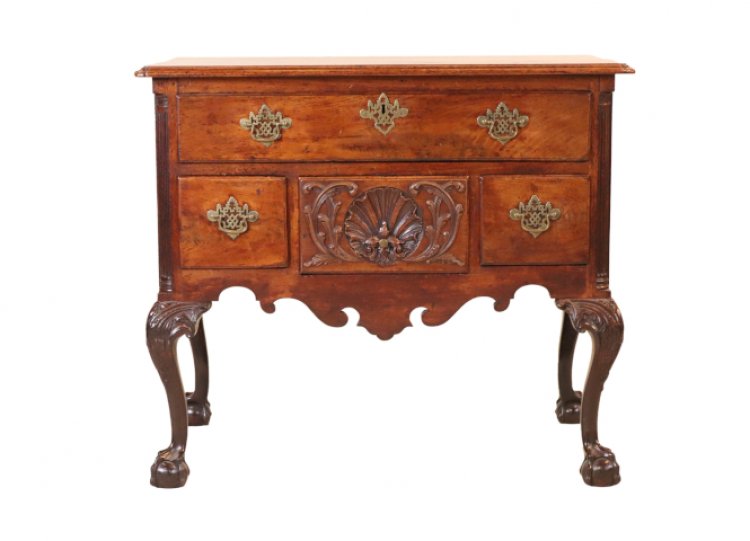 Nye & Company will Hold An Online-Only Chic and Antique Estate Treasures Auction, January 25th-27th