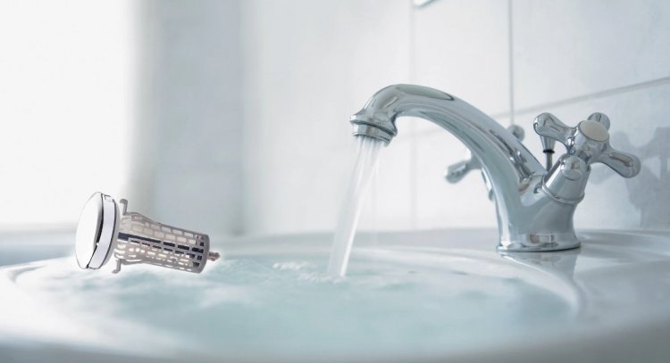Best Bathtub Drain Stopper Unclogging Hacks for a Sparkling Sink