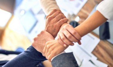 Free Schmooze School and Session - Networking Tips and Open Networking Session at Providence CIC