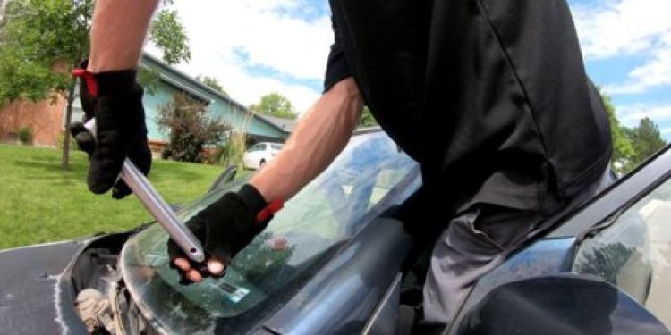 9 Powerful Benefits of Professional Windshield Replacement That Instantly Improve Your Safety