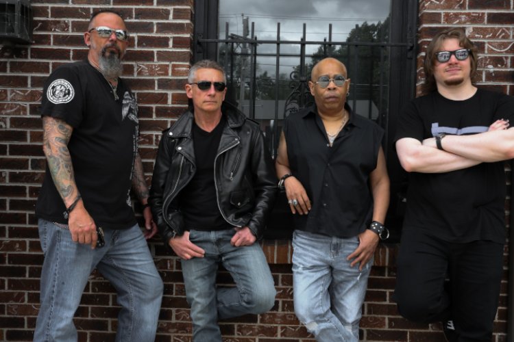 B.F. Raid's Combat Zone Earns New England and International Radio Support from WNES and Mexico's Estación Rock